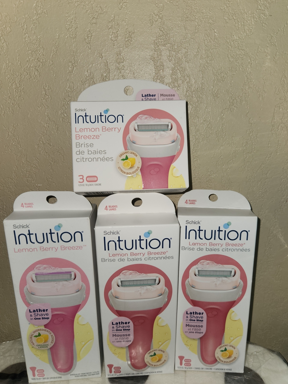 Schick Intuition Lemon Berry Breeze Women’s Razor - Pink